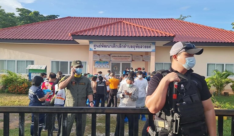 Svijet zgrožen masakrom u Tajlandu s 38 mrtvih. Policija: Ubojica se drogirao