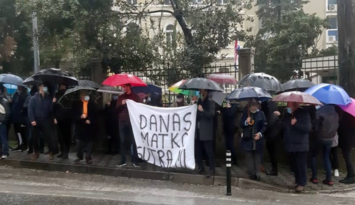 Prosvjed podrške policijskom šefu koji je maltretirao žene nije bio prijavljen