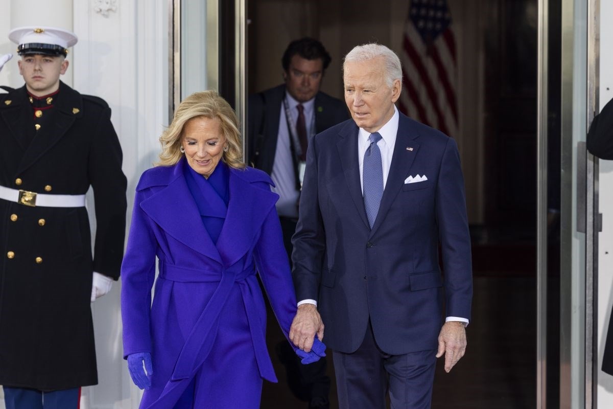Bidenovi suparnici sumnjaju na prikrivanje dijagnoze raka. Vance: Budimo iskreni