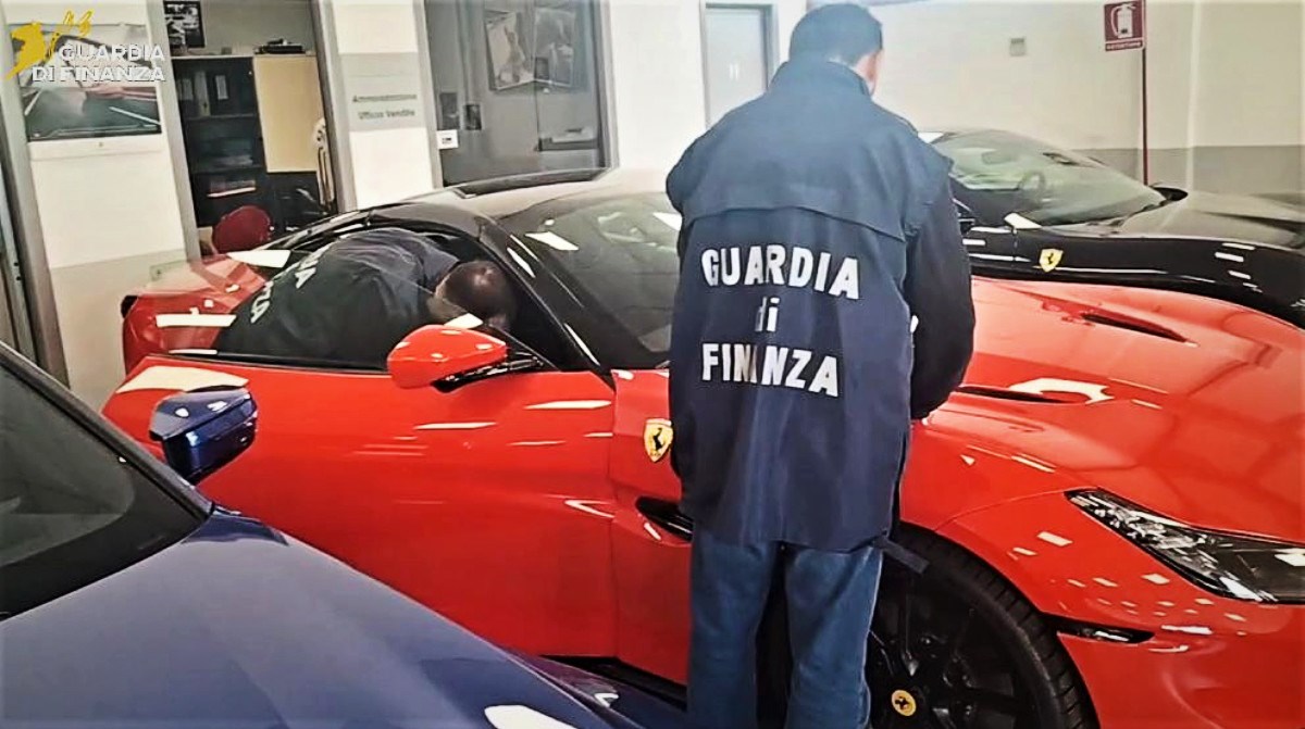 Švercali luksuzne aute iz Njemačke u Italiju. Zaplijenjeni milijuni eura