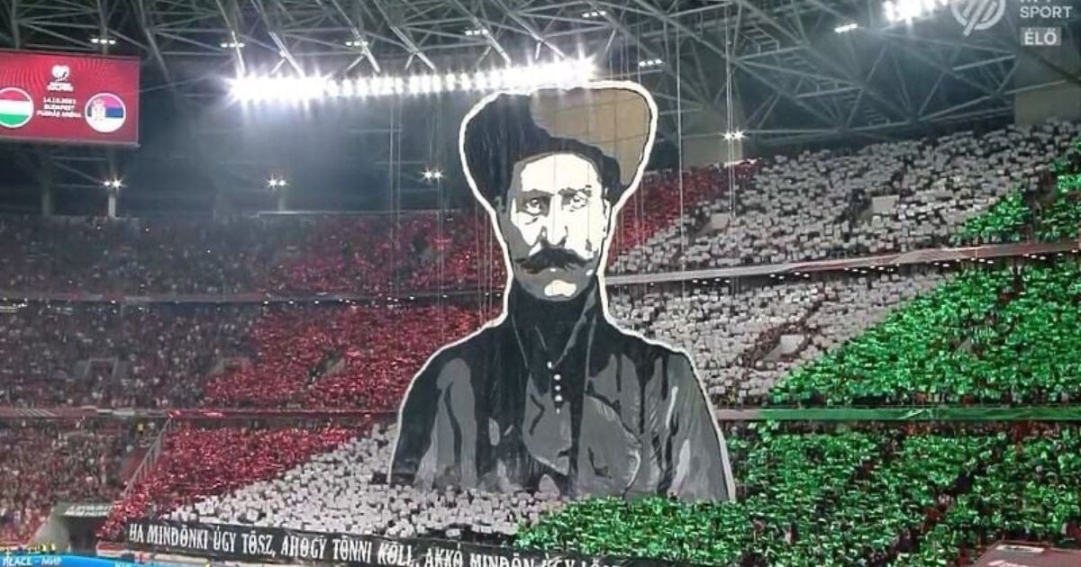 Mađari dočekali Srbe u Budimpešti spektakularnom koreografijom