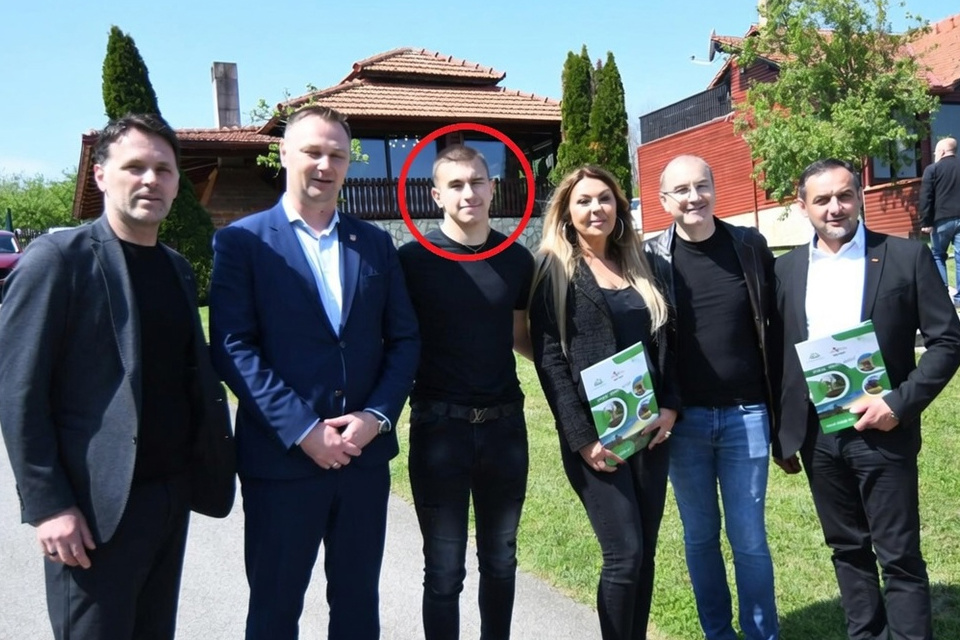Sin "kralja pršuta" kroz naseljeno mjesto vozio 120 km/h. Nisu mu oduzeli vozačku