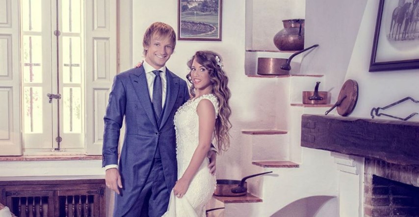 Rakitić i Raquel objavili fotke s vjenčanja, svu pažnju ukrao šlep na vjenčanici
