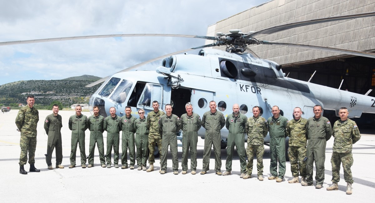 S Kosova se vratilo 13 članova helikopterske eskadrile