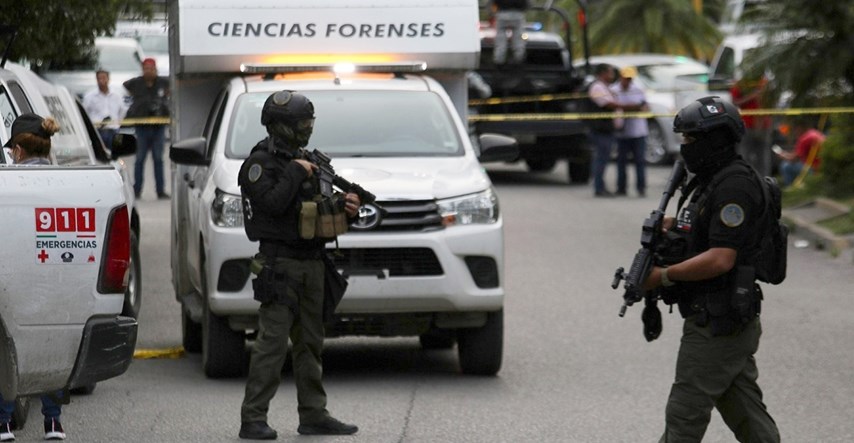 Meksički policajci uletjeli u zasjedu, 13 ih je ubijeno