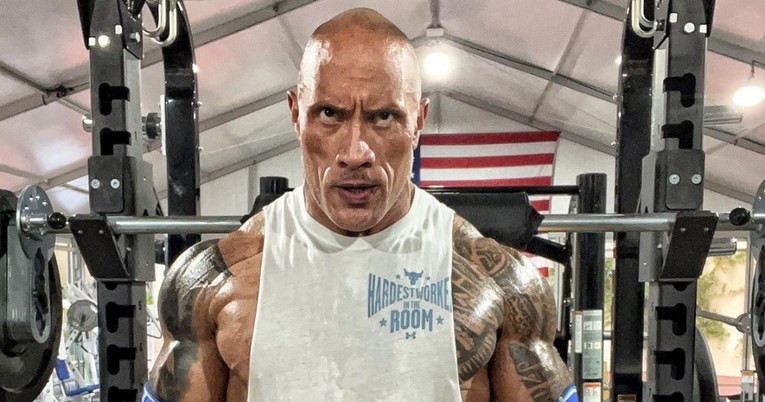 The Rock pokreće metabolizam kardiotreningom natašte. U danu pojede 6 do 7 obroka