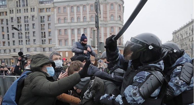 Ruske vlasti najavile gušenje prosvjeda, privedeno gotovo 150 ljudi