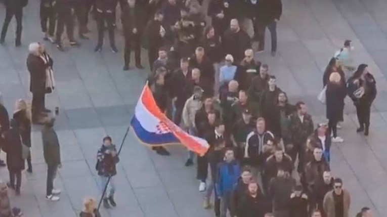 Ranko Ostojić: Netko je okupio paravojsku od 2000 ljudi na Trgu, država ne reagira