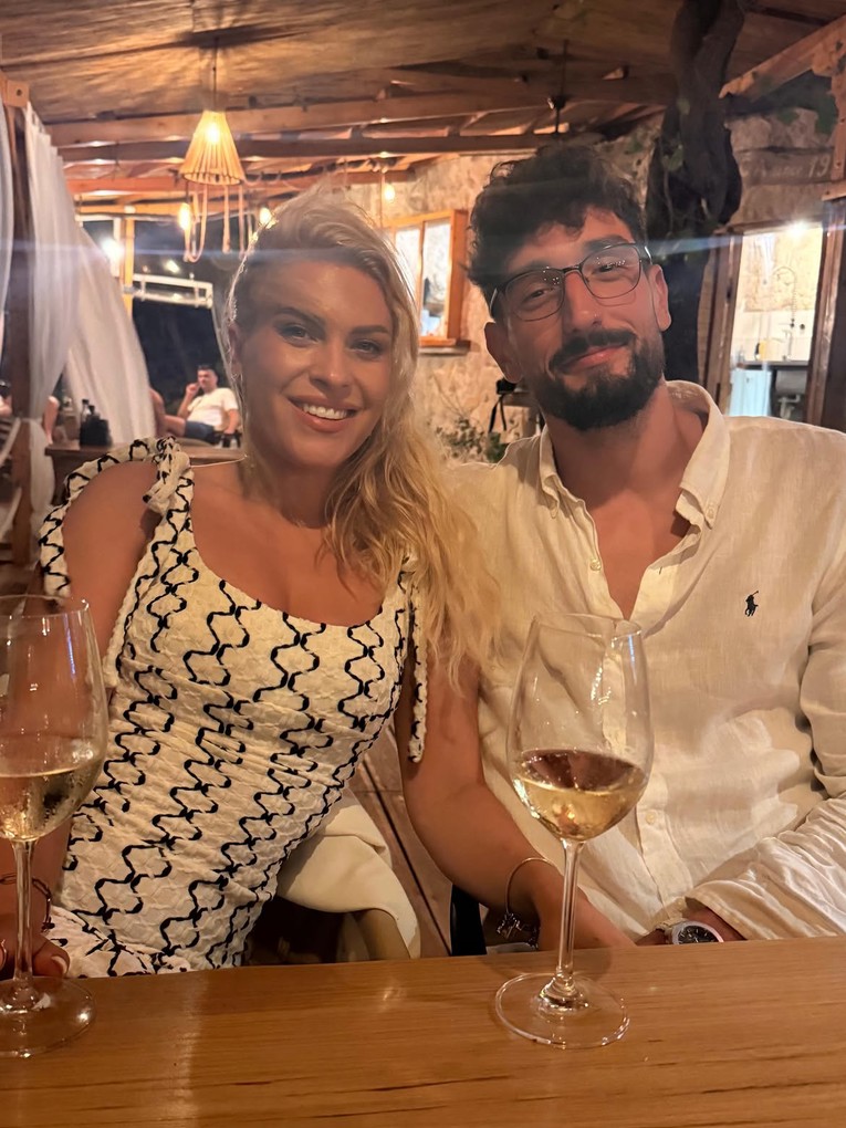 Katarina Baban objavila nove fotografije s dečkom, košarkašem Domagojem Vukovićem