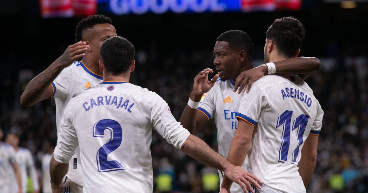 Real fantastičnim golovima u drugom poluvremenu slomio Alaves i pobjegao na +7