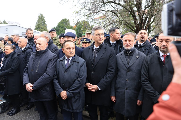 Borković: Raduje me sve više mladih u koloni