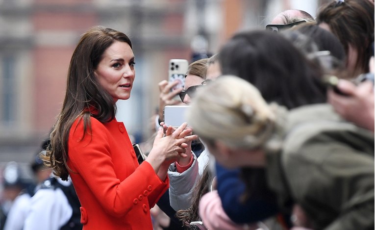 Medijske agencije objavile da povlače jučer objavljenu fotografiju Kate Middleton
