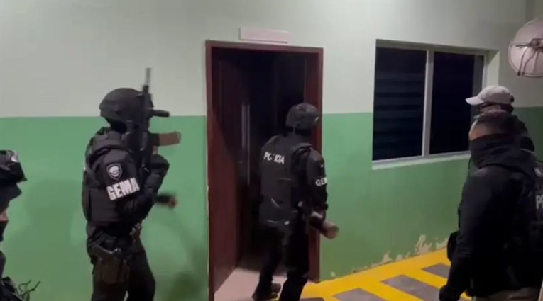 VIDEO Razbijena mreža švercera kokaina u Europu: Uhićeni Srbin i 11 Ekvadoraca