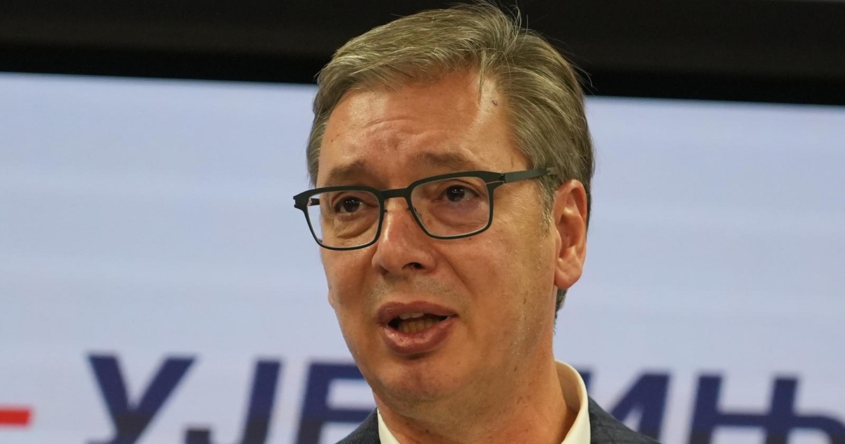 FOTO Pogledajte izraze lica poraženog Vučića