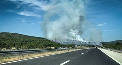 FOTO I VIDEO Planuo požar uz autocestu A1, dignuta tri aviona