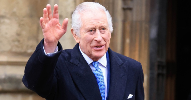 Buckinghamska palača oglasila se o stanju kralja Charlesa. Vraća se dužnostima