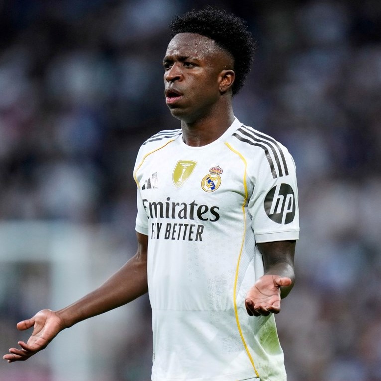 Vinicius se oglasio nakon divljanja na Alonsa. Pročitajte njegovu poruku