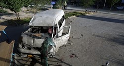 U bombaškom napadu u Afganistanu poginuli vozač autobusa i novinar