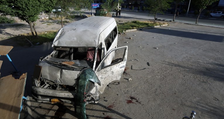 Islamska država preuzela odgovornost za smrt novinara i vozača autobusa u Kabulu