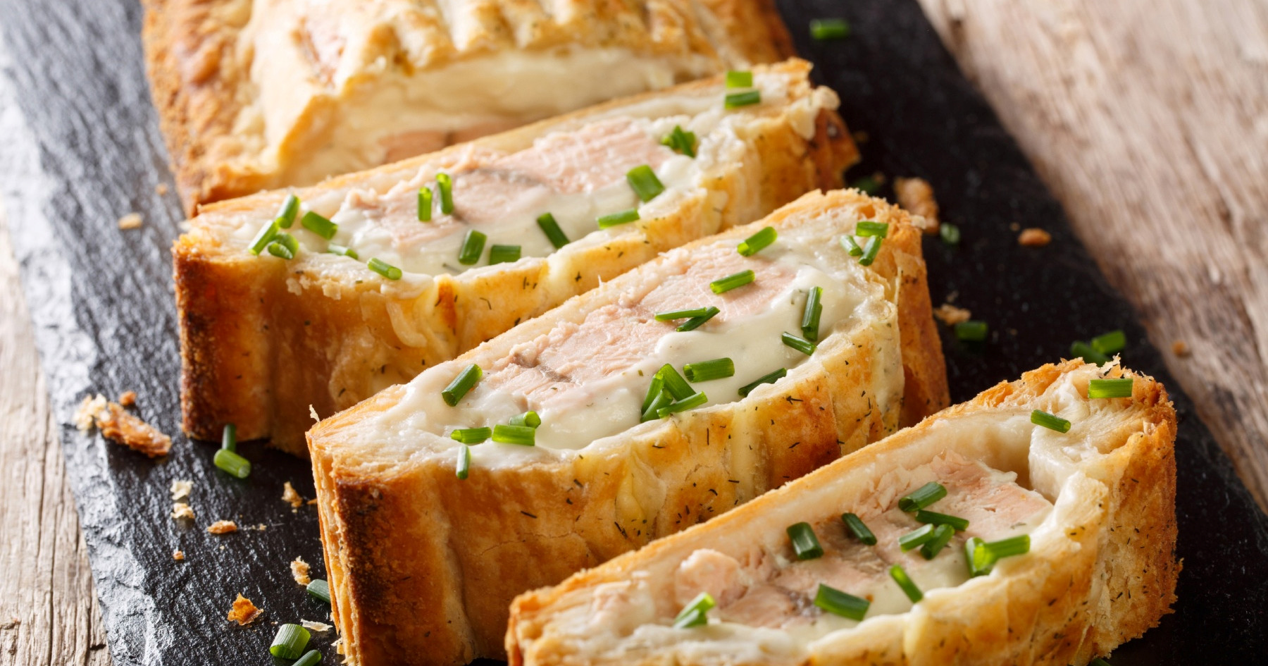 Losos u lisnatom tijestu: Recept za elegantno jelo bez puno muke