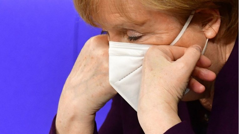 Merkel zbog korone izgubila živce, urlala na konferenciji: "Sto puta sam to pitala"