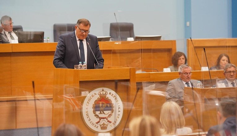Parlament Republike Srpske podržao izvješće koje niječe genocid u Srebrenici