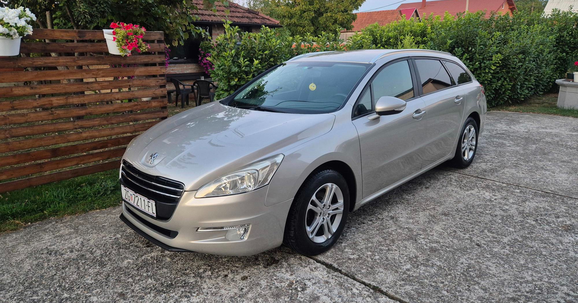 Najbolji auto oglasi: Peugeot 508 SW s registracijom do 2027. za 3200 €