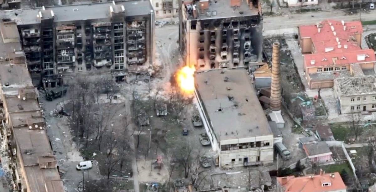 Ukrajina: Azov i marinci rizičnim manevrom spojili snage u Mariupolju