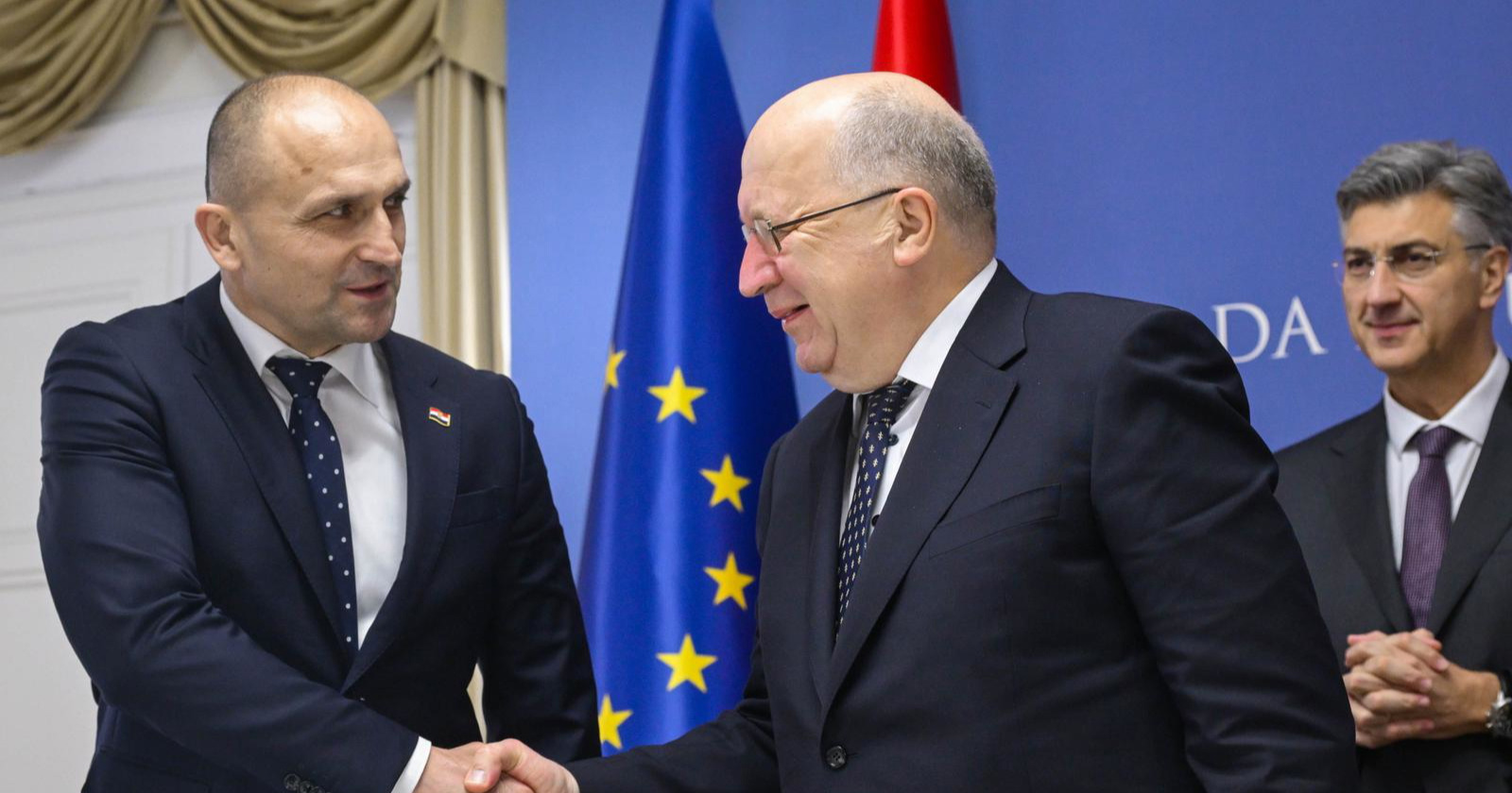 EU i Hrvatska potpisale povijesni sporazum: "Ovo je poseban primjer drugim državama"