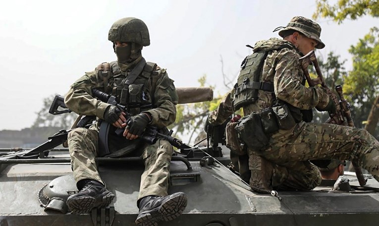 Ukrajina: Više od 3000 ruskih vojnika zvalo je prošli mjesec telefon za predaju
