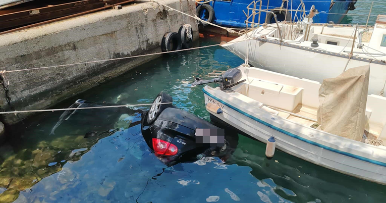 FOTO Sudar kod Dubrovnika. Auto sletio u rijeku, mladić se bori za život