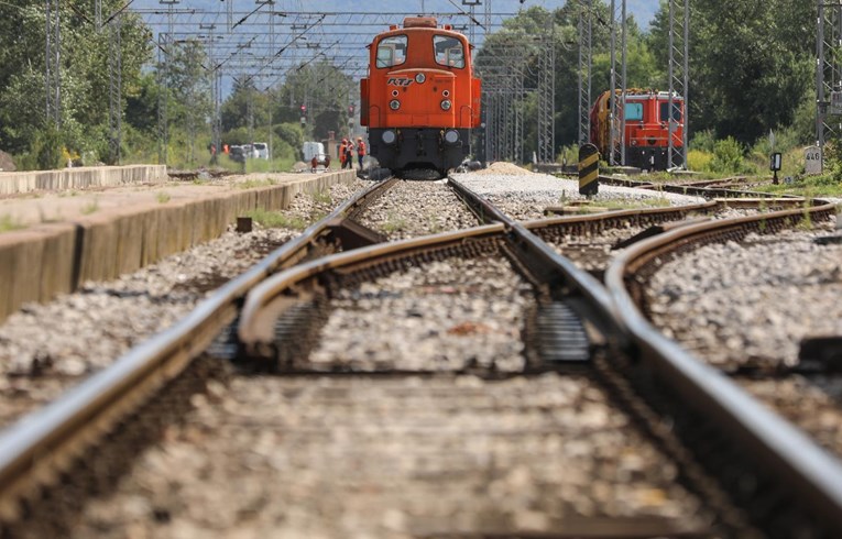 HŽ se hvali: Od Zaprešića do Savskog Marofa vlakovi će ići 120 km/h umjesto 60 km/h