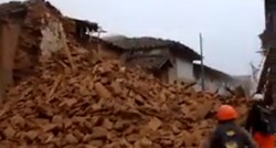 VIDEO Potres magnitude 7.5 pogodio Peru, urušile se kuće i hram, stižu snimke