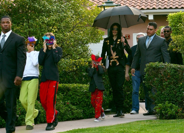 Djeca Michaela Jacksona ni 16 godina nakon smrti ne mogu do nasljedstva