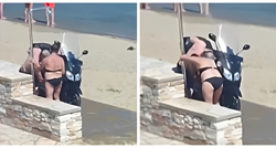 "Kad misliš da si vidio sve": Na hrvatskoj plaži dovezli skuter pod tuš pa ga oprali