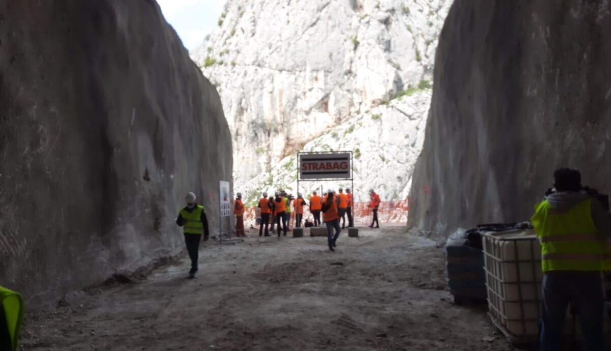 VIDEO Kod Omiša probijen tunel