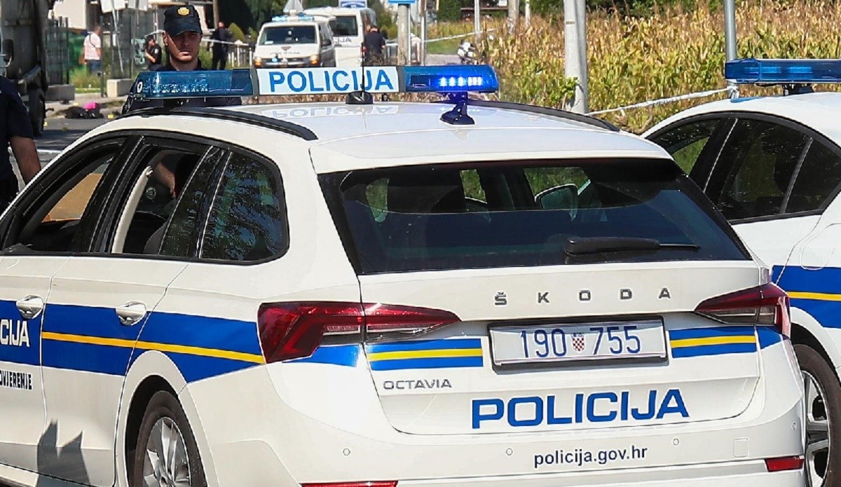 Dostavljač (37) u dućanu kod Zaprešića dirao curicu i zvao je u kamion. Snimljen je