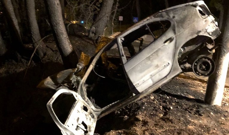 Detalji nesreće: Auto vozio maloljetnik, tinejdžere od smrti spasio prolaznik