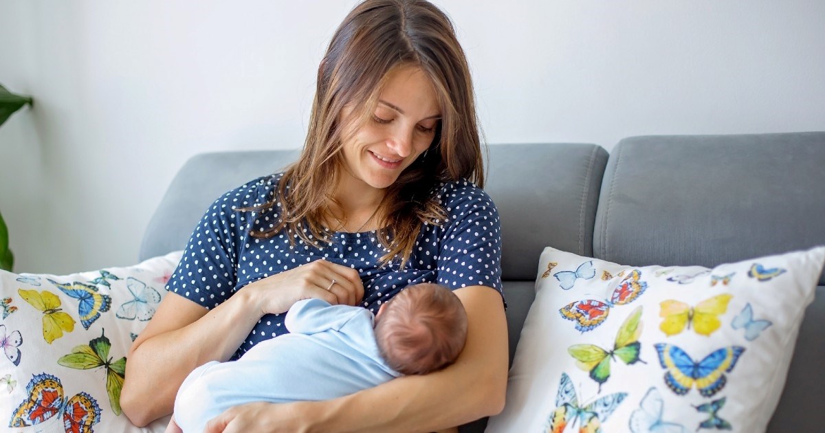 Dojenje i prehrana: Ovih osam namirnica i pića najbolje je ne konzumirati