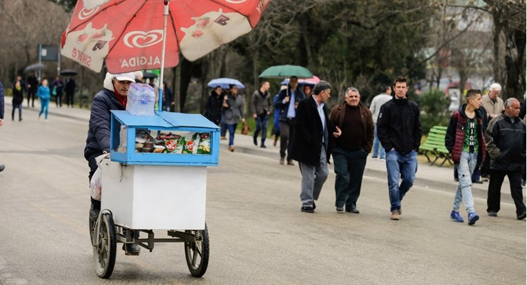 Albanci masovno iseljavaju, svake godine ode jednak broj ljudi kao iz Hrvatske