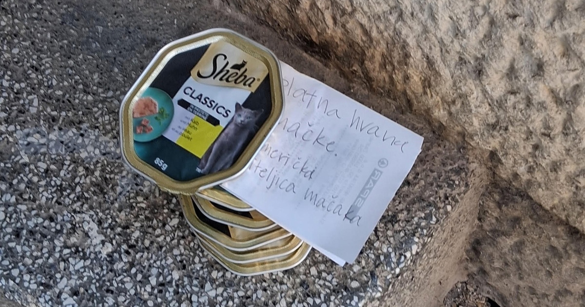 Netko je u Splitu ostavio hranu za mačke i dirljivu poruku