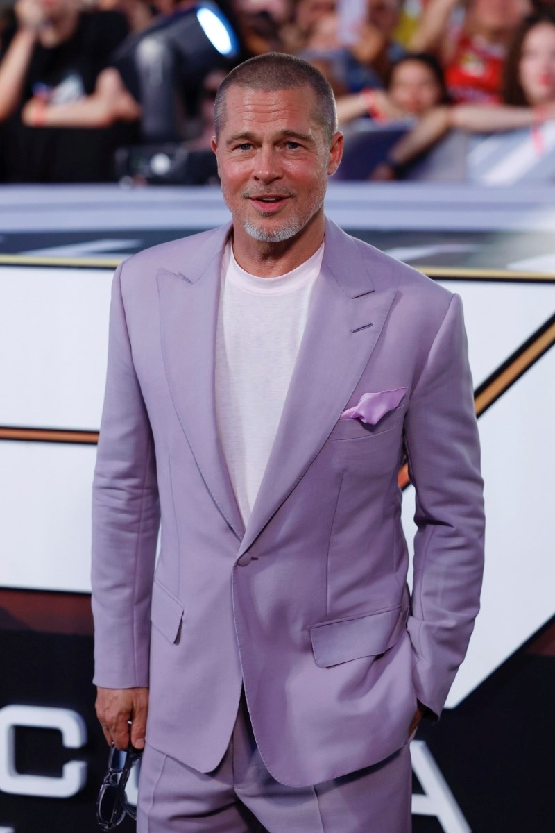 Brad Pitt u izdanjima koja većina muškaraca ne bi nosila, fanovi: "Najzgodniji ikad"