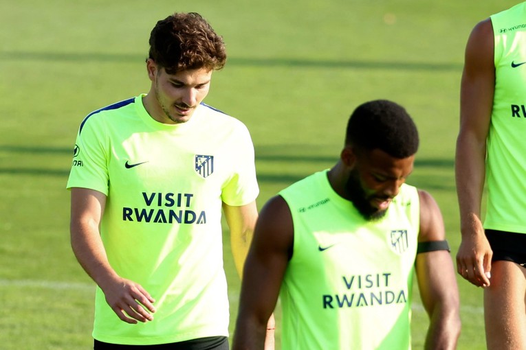 Propada Barcelonin mega transfer? AS: Igrač je ozbiljan i neraspoložen