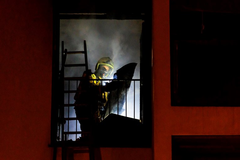 Požar u stanu u Splitu. "Čovjek je bio crn kao ugljen, spasio ga je dostavljač"