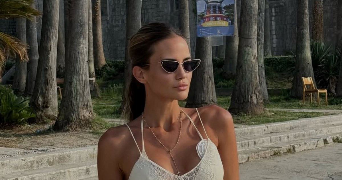 "Prekrasna": Adriana Ćaleta-Car oduševila u prozirnoj haljini iz Zare