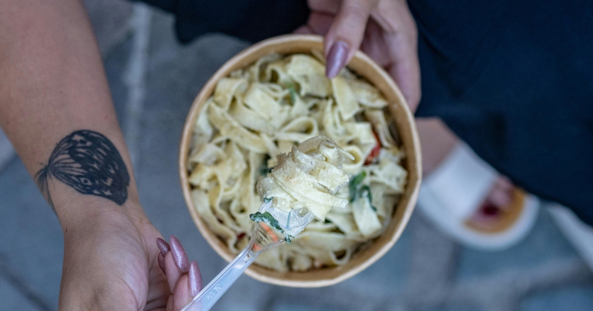 Nutricionisti dijele 4 vrste hrane koje trebate izbjegavati ako želite ravan trbuh