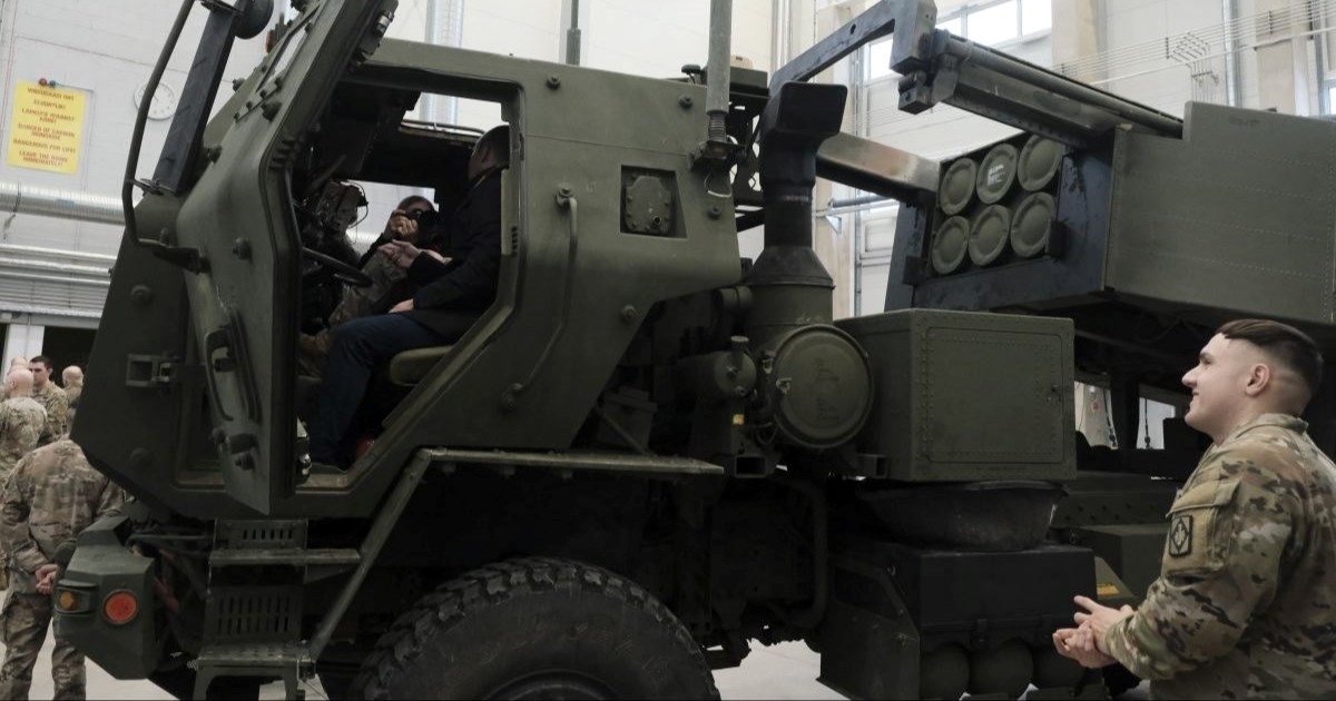 FOTO Estonija od Amerike dobila šest HIMARS-a