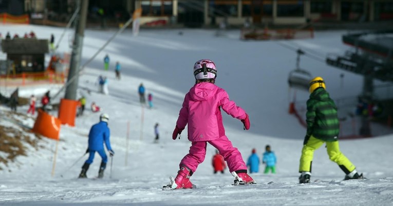 Italija i Francuska su najtraženije za skijanje, evo što se nudi roditeljima s djecom