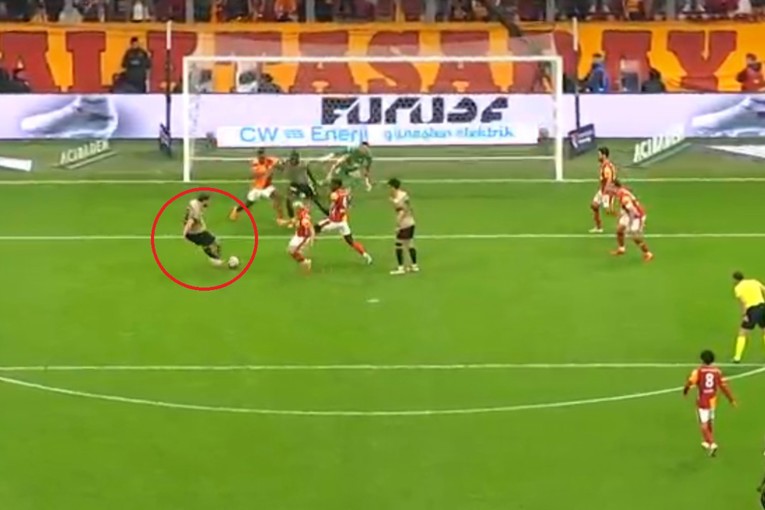 VIDEO Petković ušao u igru pa nakon osam minuta šokirao Galatasaray