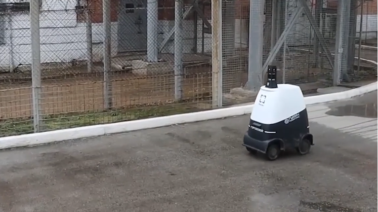 VIDEO Roboti preuzimaju dio posla čuvara u ruskim zatvorima